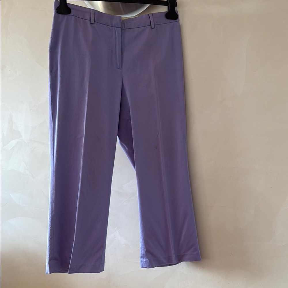 Tahari Lavender Capris